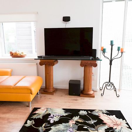 Pass The Keys Stylish 2Bed Rental Unit Glasgow Green المظهر الخارجي الصورة