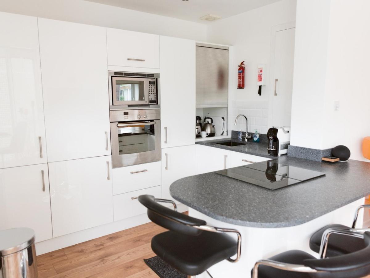 Pass The Keys Stylish 2Bed Rental Unit Glasgow Green المظهر الخارجي الصورة