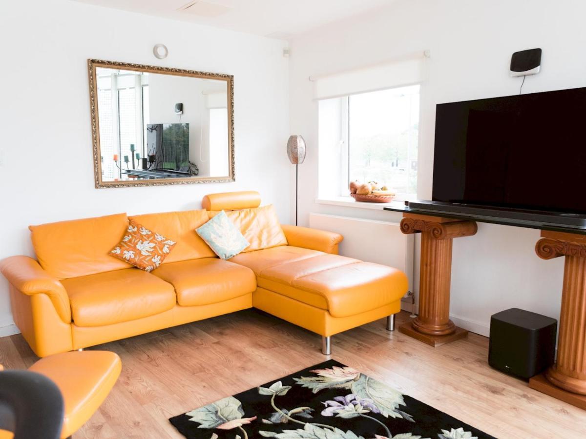 Pass The Keys Stylish 2Bed Rental Unit Glasgow Green المظهر الخارجي الصورة