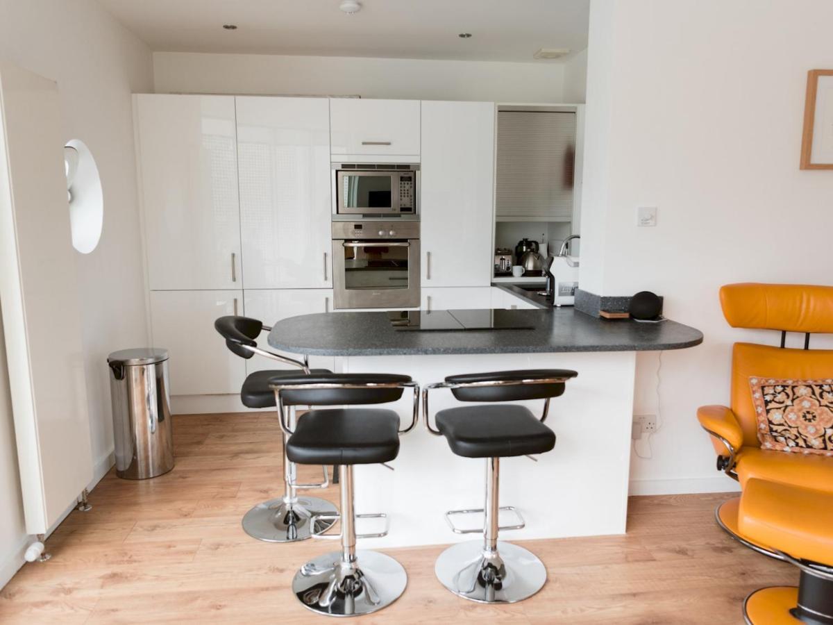 Pass The Keys Stylish 2Bed Rental Unit Glasgow Green المظهر الخارجي الصورة