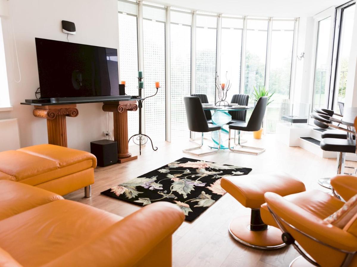 Pass The Keys Stylish 2Bed Rental Unit Glasgow Green المظهر الخارجي الصورة