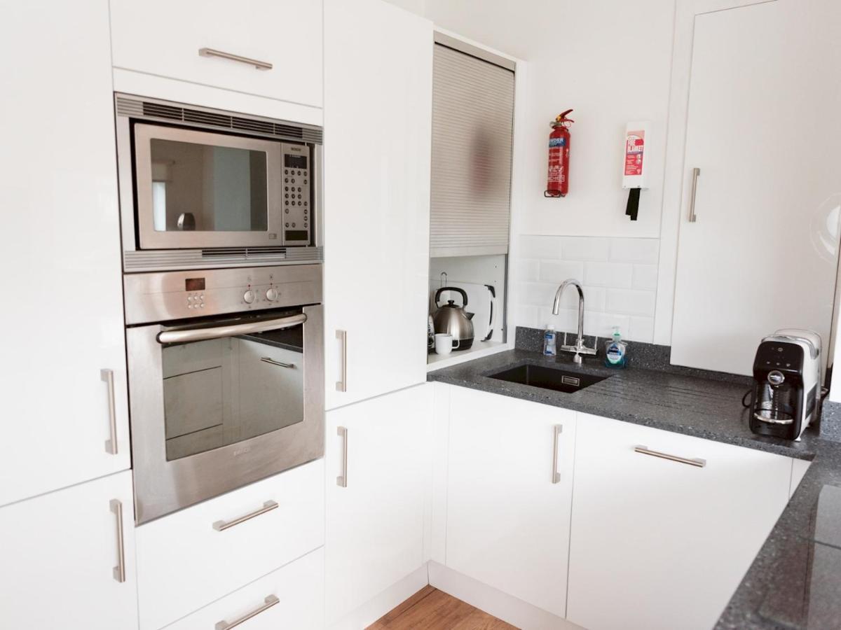 Pass The Keys Stylish 2Bed Rental Unit Glasgow Green المظهر الخارجي الصورة