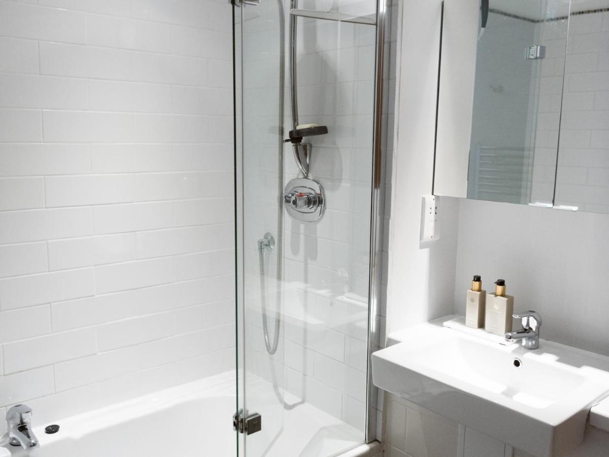 Pass The Keys Stylish 2Bed Rental Unit Glasgow Green المظهر الخارجي الصورة