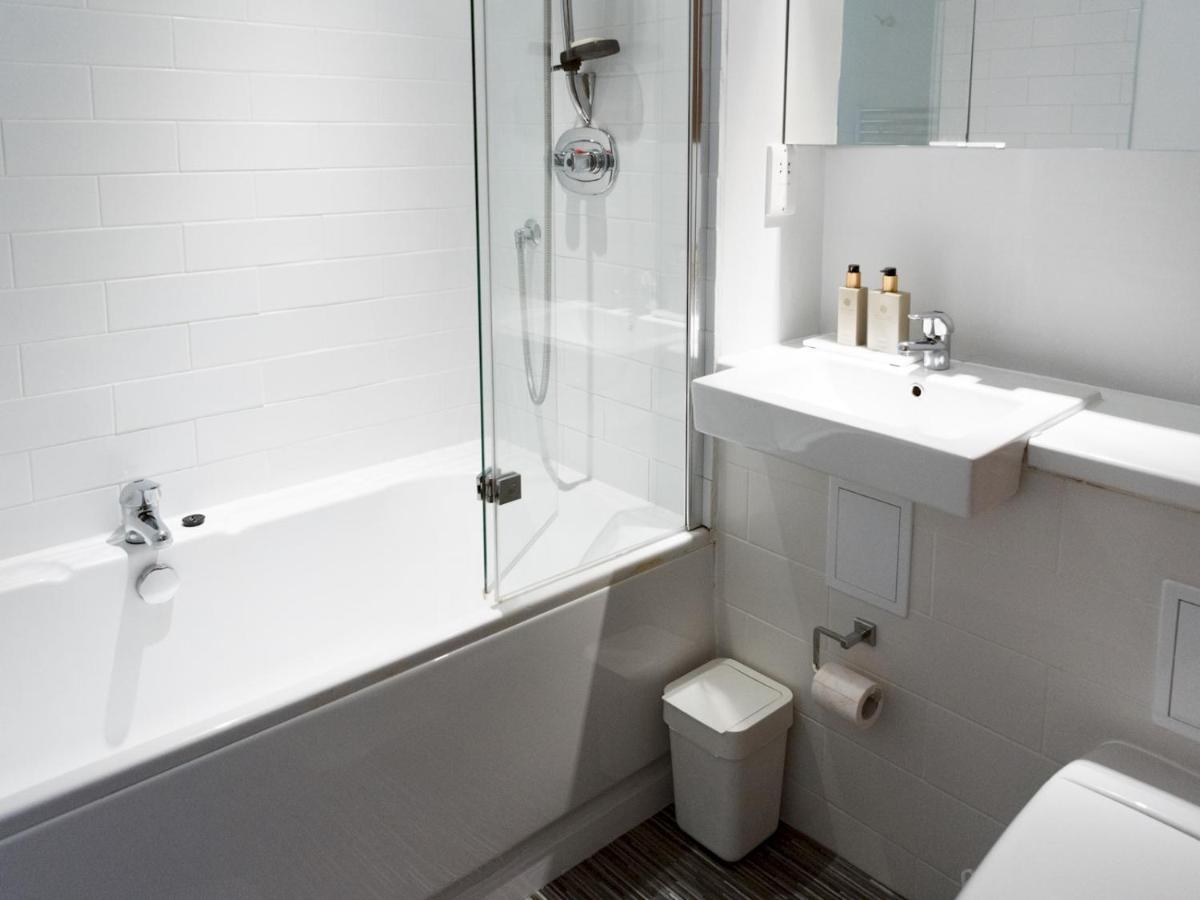 Pass The Keys Stylish 2Bed Rental Unit Glasgow Green المظهر الخارجي الصورة